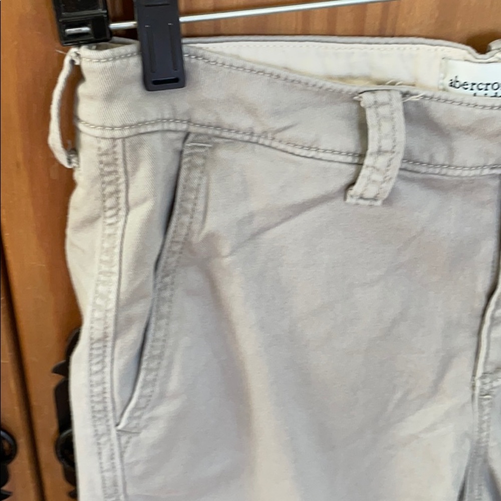 Abercrombie Kids 4 Pairs Chino Shorts - Picture 7 of 7
